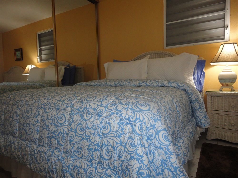 The Beach Guesthouse Pinones Esterno foto