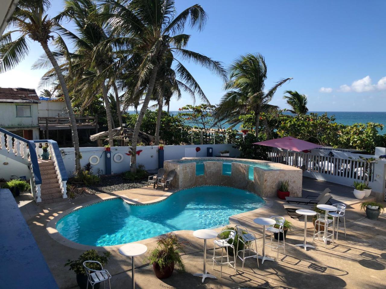 The Beach Guesthouse Pinones Esterno foto