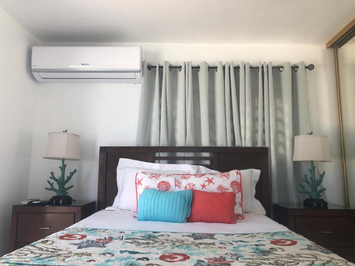 The Beach Guesthouse Pinones Esterno foto